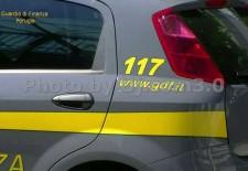 Finanza sequestra oltre 5 chilogrammi di marijuana (9)
