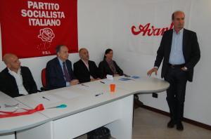 Giuseppe Pesciaioli, Aldo Potenza, Francesco Savo, Claudia Bastianelli, Silvano Rometti all'inaugurazione della sede del Psi a Nocera Umbra