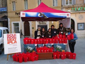 Assoutenti Umbria scende in piazza insieme ad Aism