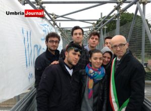 RICCI PROTESTA CON STUDENTI 1 GIUGNO 2013