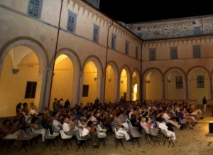 CHIOSTRO DI SAN PIETRO A GUBBIO