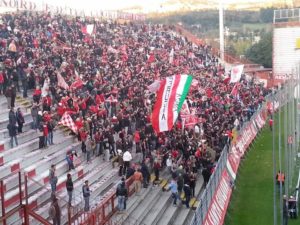 Perugia Ascoli tafferugli fuori lo stadio Curi (10)