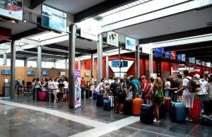 AEROPORTO-NOTTE