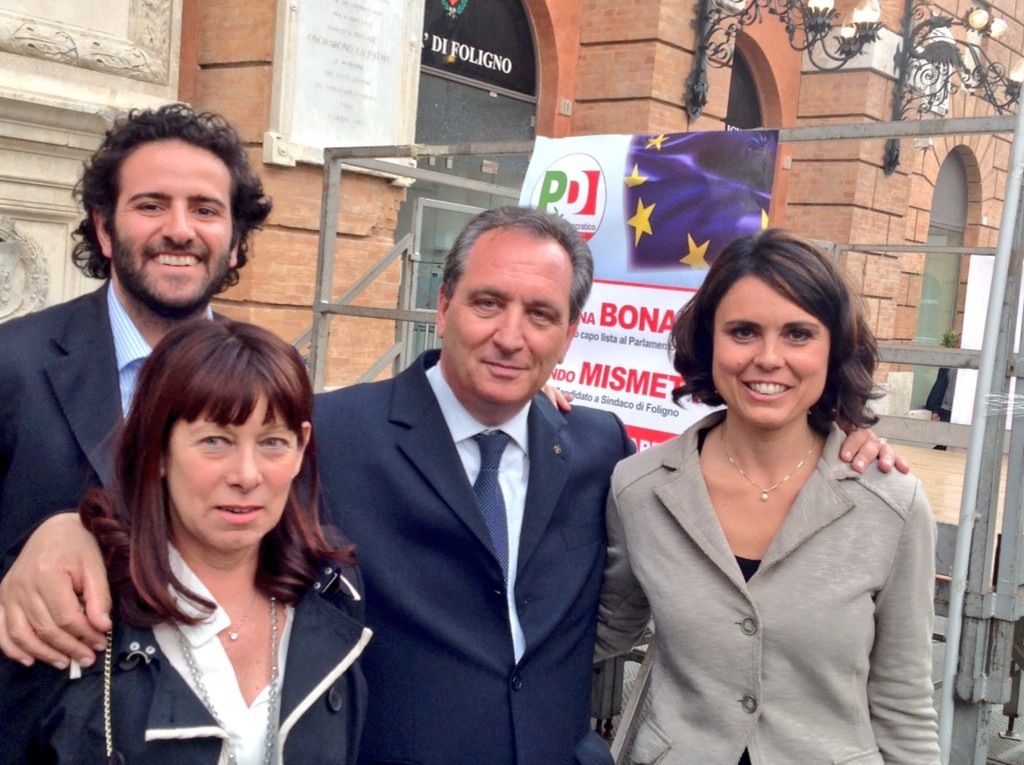 Foligno Elezioni Simona Bonafe Scalda La Piazza Umbriajournal Com Foligno Elezioni Simona Bonafe Scalda La Piazza Umbriajournal Com