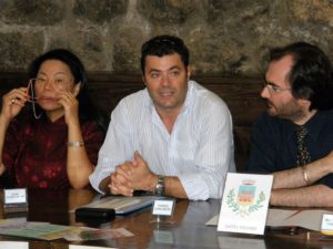 Maestra-Yi-Man-Chuan-Sindaco-Longaroni-Maestro-Cambri