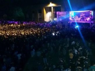 Il comitato degli studenti che lo scorso mese ha organizzato la festa alla facoltà di Ingegneria di Perugia ha donato 1.500 euro ad Avanti Tutta onlus.