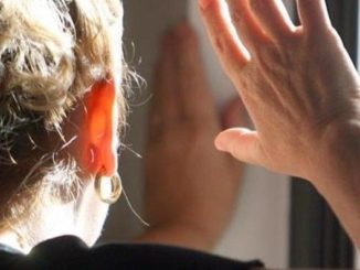 Maltratta ex moglie e i figli minori, in carcere quarantenne