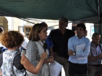 Presidente Marini incontra i lavoratori Nestlè al Gazebo di Perugia