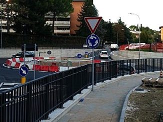 Cippo commemorativo, Pd, Centrodestra reazionario e fascista