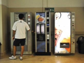 Ladro seriale distributori di bevande denunciato dalla Polizia Provinciale