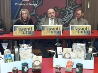 al centro, da sx, Roberta Finelli, Roberto Bertini e Leonardo Cenci