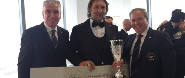 La premiazione con il presidente Ais Umbria Sandro Camilli e il presidente Ais Antonello Maietta
