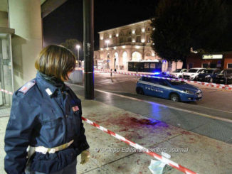 Rissa tra tunisini, massacrato mentre era a terra, dal web: "Vogliamo esercito a Fontivegge"