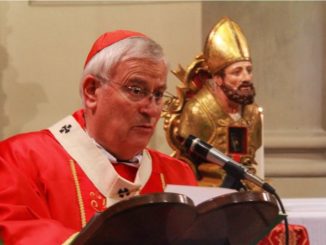 Coronavirus, sospese anche le messe, Cei: "Facciamo la nostra parte"