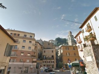 Blitz antidroga della polizia a Perugia, due in manette