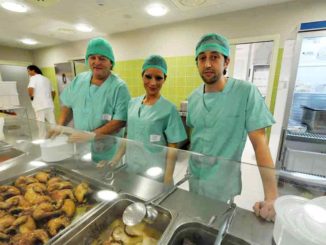 Dopo 20 milioni di pasti, va in pensione il cuoco dell’Ospedale di Perugia