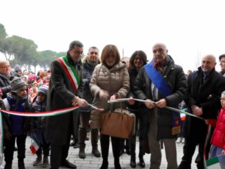 Presidente Marini inaugura scuola primaria Collepepe