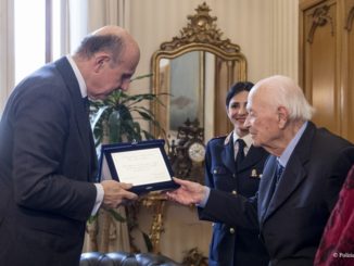 Capo polizia Pansa incontra poliziotto di 100 anni, è Fernando Giusti