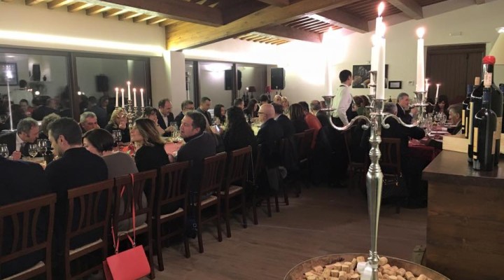 processo al vino cena