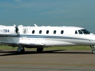 Atterraggio di emergenza all'aeroporto, a bordo c'era Cucinelli