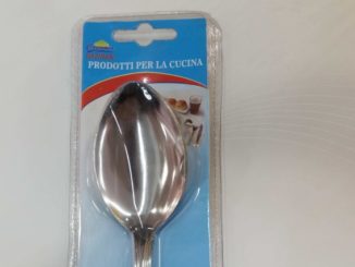Cucchiai positivi alla cessione di cromo venduti a Gubbio