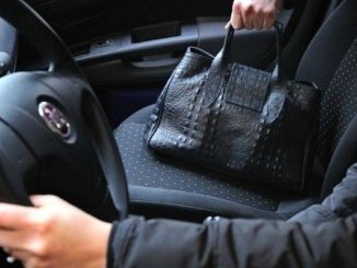 Una distrazione e scatta la rapina, succede a Perugia
