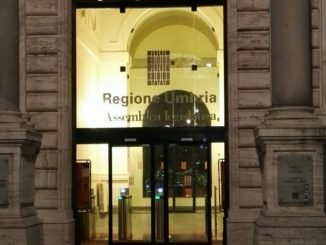 Spese pazze a Palazzo Cesaroni, condannati Buconi e Rometti