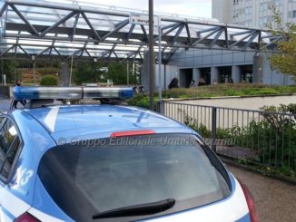 Gelosia, droga, violenza e ferite, coppia denunciata dalla polizia