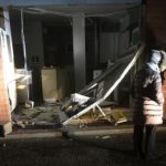 Sfondano cabina Postamat delle Poste di Pila
