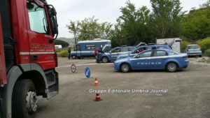 Polstrada Perugia controlla e sequestra autotreno, era tutto irregolare