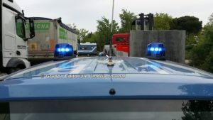 Auto contro moto, gravissimo incidente sulla Flaminia Vecchia