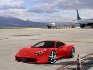 Parcheggia la Ferrari sulla pista dell'aeroporto, peggio per lui...ehm!