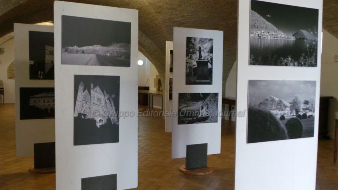 Umbria in bianco & nero-Alchimie d’Umbria, a Bastia la mostra di Bianconi [FOTO E VIDEO]