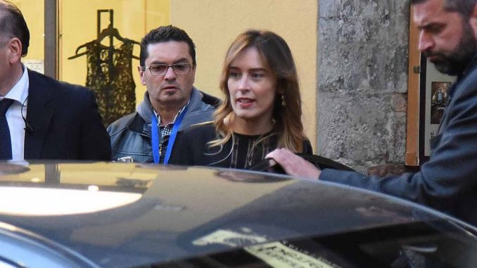 Maria Elena Boschi a Perugia, folla al Teatro Pavone [VIDEO E FOTO]