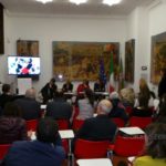 Bulimia e anoressia, una sciarpa per ritornare a vivere