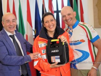 Donato un defibrillatore al Cives Onlus di Perugia