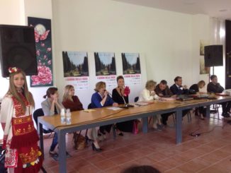 i giorni delle rose, villa fidelia