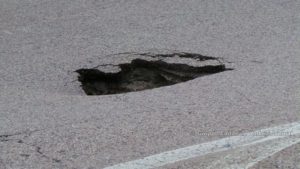 Voragine in via Palermo, Perugia, maltempo tra le ipotesi