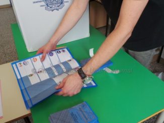 Elezioni Europee e comunali, seggi aperti, ecco come si vota