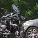 Auto in fiamme causa incidente su Centrale Umbra [FOTO E VIDEO]