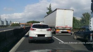 Giornata di incidenti stradali sulla E45, traffico e code in direzione Perugia