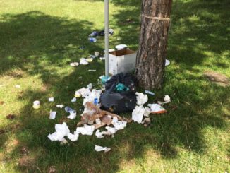 Monte Subasio sono arrivati i barbari rifiuti, sesso e strade malandate