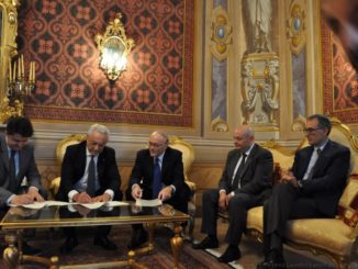 Lotta a vespe e calabroni: firmata convenzione regione, prefettura e vigili del fuoco
