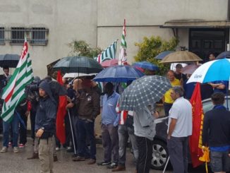 Perugia, tute blu in sciopero per il contratto