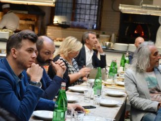 Daniele Grigi assiste alla conferenza stampa