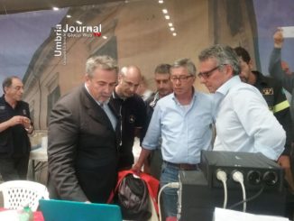 Vasco Errani a Norcia: "Le istituzioni sono l'asse della comunità. Occorre dare subito certezze"