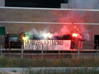 CasaPound, blitz per il trasferimento della materna di Villa Pitignano [VIDEO]