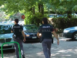 Con cinque ovuli di marijuana al parco della Verbanella a Perugia, arrestato