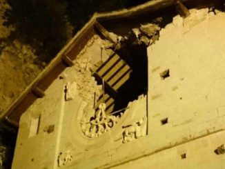 Terremoto, Preci è completamente isolata, il comune è inagibile