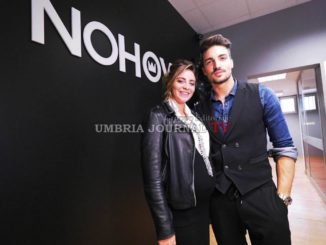 Nasce a Perugia il secondogenito di Mariano Di Vaio, parto in acqua